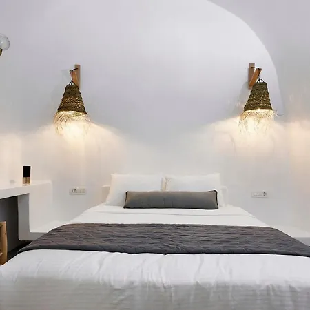 Virginias Cave Santorini Superior Cave With Outdoor Hot Tub Villa